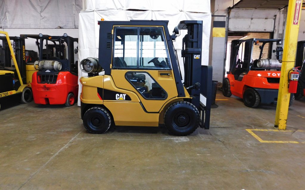  2004 Caterpillar P5000 Forklift on Sale in Georgia